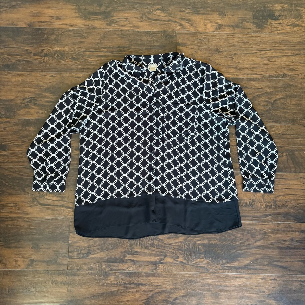 Chico's Black Blouse with White Chainlink Print